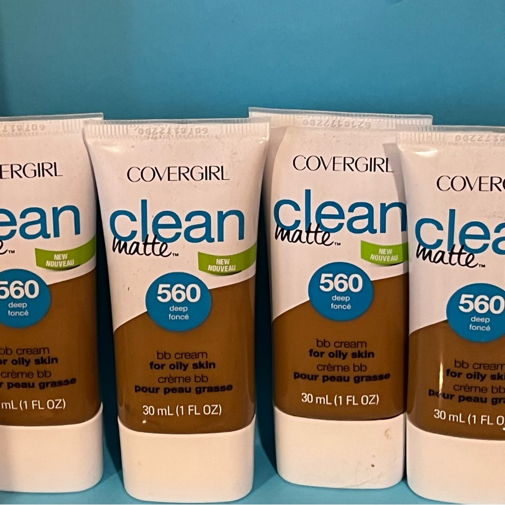 New Set of 4 Covergirl Clean Matte 560 Deep BB Cream For Oily Skin